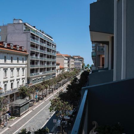 Milu Luxury Apartment Pescara Eksteriør billede